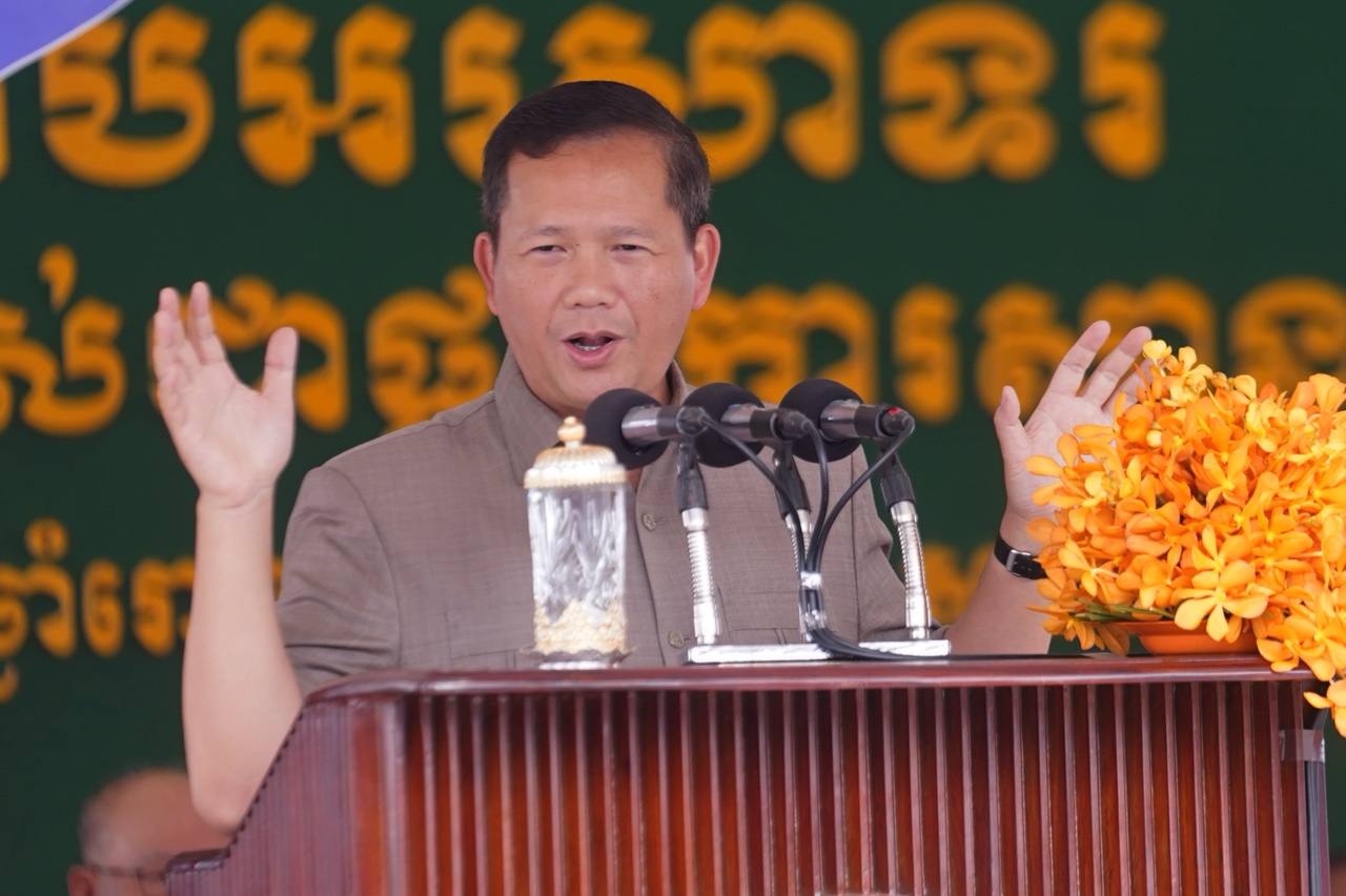តើក្រុមប្រឆាំងបានធ្វើអ្វីខ្លះ ក្រៅពីបំភិតបំភ័យប្រជាជន?