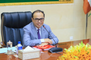 ឯកឧត្តមឧបនាយករដ្ឋមន្រ្តីប្រចាំការ វង្សី វិស្សុត បន្តដឹកនាំកិច្ចប្រជុំអន្ដរក្រសួង ដើម្បីពិនិត្យនិងពិភាក្សាលើសេចក្តីព្រាងច្បាប់ស្តីពីអាកាសចរណ៍ស៊ីវិលនៃព្រះរាជាណាចក្រកម្ពុជា