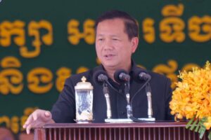 តើរាជរដ្ឋាភិបាលប្រើប្រាស់យន្តការអ្វីខ្លះដើម្បីដោះស្រាយបញ្ហាជាមួយថៃ?