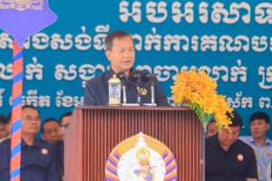 តើការដកសញ្ជាតិពលរដ្ឋពីបទប្រឆាំងនឹងផលប្រយោជន៍ជាតិ មានតែនៅកម្ពុជា ឬយ៉ាងណា?