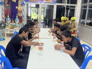 ការដោះលែងទាហាន ១៨ នាក់ ៖ តើថៃហ៊ានលេងល្បែង១០% ឬ ៩០% ?