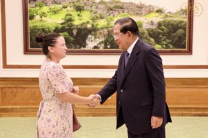 សម្តេចតេជោ ហ៊ុន សែន អនុញ្ញាតឱ្យលោកជំទាវ Marketa Kolc Hajkova ឯកអគ្គរដ្ឋទូតនៃសាធារណរដ្ឋឆែក ប្រចាំនៅកម្ពុជា ចូលជួបសម្តែងការគួរសម