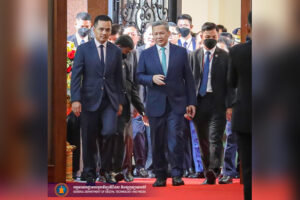 PM to ‘cut out rotten flesh’, remove criminal officials, expel ‘evil’ from Cambodia