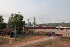 After brief AOT-driven pause, Thais block Pursat road with shipping containers
