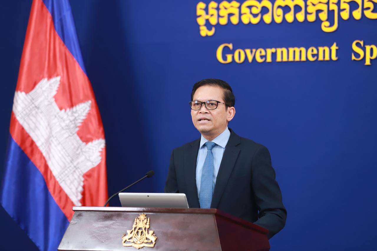 ការផ្តល់ជម្រកបណ្តោះអាសន្នជូនបងប្អូនជនភៀសសឹកដែលមិនទាន់អាចវិលត្រឡប់ទៅផ្ទះសម្បែងវិញបាន មិនមែនមានន័យថា រាជរដ្ឋាភិបាលបោះបង់សិទ្ធិទាមទារទឹកដីដែលកងកម្លាំងថៃកំពុងកាន់កាប់ដោយខុសច្បាប់នោះឡើយ (ថ្ងៃទី១៧ ខែកុម្ភៈ ឆ្នាំ២០២៦)