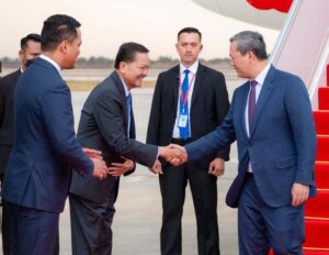 អ្នកវិភាគ៖ បេសកកម្មក្រៅប្រទេសរបស់កម្ពុជាទទួលបានផលខ្ពស់ តែត្រូវបង្កើនយុទ្ធសាស្ត្របន្ថែម