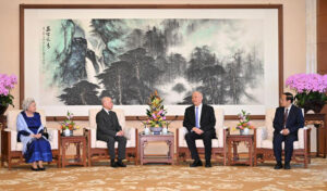 Senior CPC official meets Cambodian King and Queen Mother in Beijing