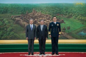 កម្ពុជា-ចិន ប្ដេជ្ញាបន្តជំរុញទំនាក់ទំនង និងកិច្ចសហប្រតិបត្តិការទ្វេភាគីឱ្យកាន់តែស៊ីជម្រៅ