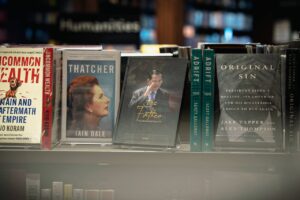 សៀវភៅ «The Father» រៀបរាប់ពីដំណើរដឹកនាំកម្ពុជារបស់សម្តេចតេជោ ហ៊ុន សែន រហូតទទួលបានសន្តិភាពពេញលេញ កំពុងផ្ទុះការចាប់អារម្មណ៍ និងចុះផ្សាយនៅក្នុងសារព័ត៌មានអន្តរជាតិធំៗ