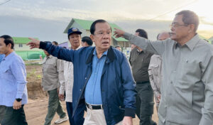 Hun Sen brands shelters for displaced as ‘Waiting Village’