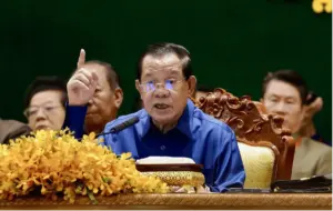 Hun Sen rebukes Thai media for misquoting his desire for peace