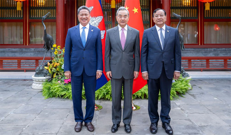 China-Cambodia ties set regional model, FM says