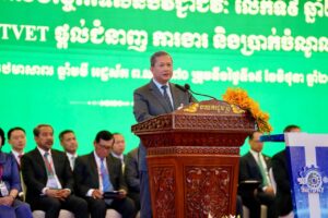 រាជរដ្ឋាភិបាលតែងចាត់ទុកមូលធនមនុស្សគឺជា «ដង្ហើម នៃវឌ្ឍនភាពសង្គម-សេដ្ឋកិច្ចជាតិ»