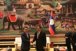 ນາຍົກລັດຖະມົນຕີ ຕ້ອນຮັບຄະນະຜູ້ແທນກະຊວງກະສິກໍາ ປ່າໄມ້ ແລະ ການປະມົງແຫ່ງຣາຊະອານາຈັກກຳປູເຈຍ
