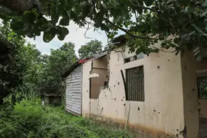 When Fences Try to Rewrite a Border